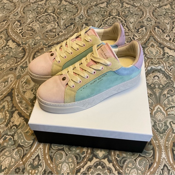 NWT Kurt Geiger London Kensington Suede Sneakers Women’s Sz 38 US 7.5